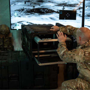 SKB-Roto-Racks mit Ausrüstung im militärischen Trainingsumfeld eingesetzt