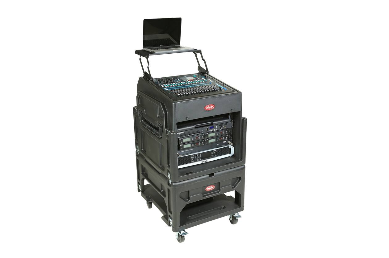SKB - 123 cm A/V-Ablage für 8U+ Schräg-Top-Racks