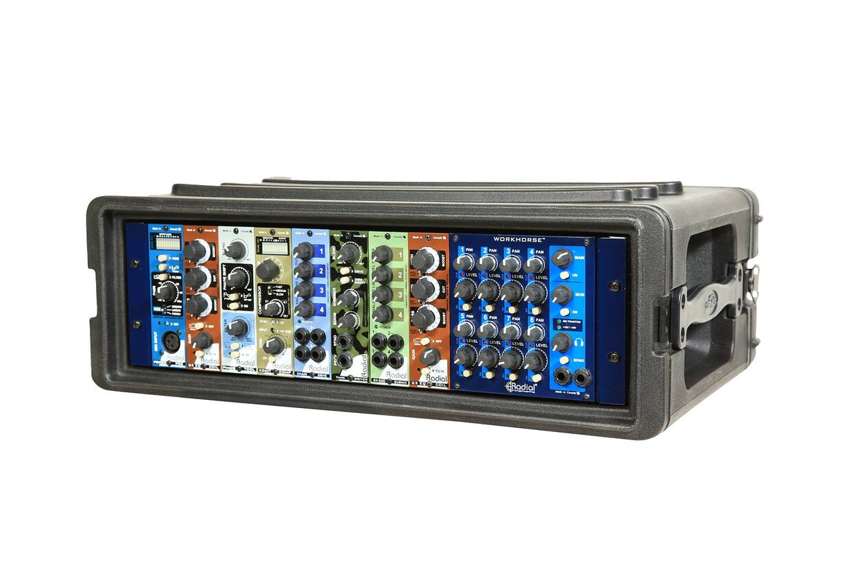 SKB - rSeries - 3U Shallow Rack - Mit Stahl-Schienen - 10,7-Zoll Tief