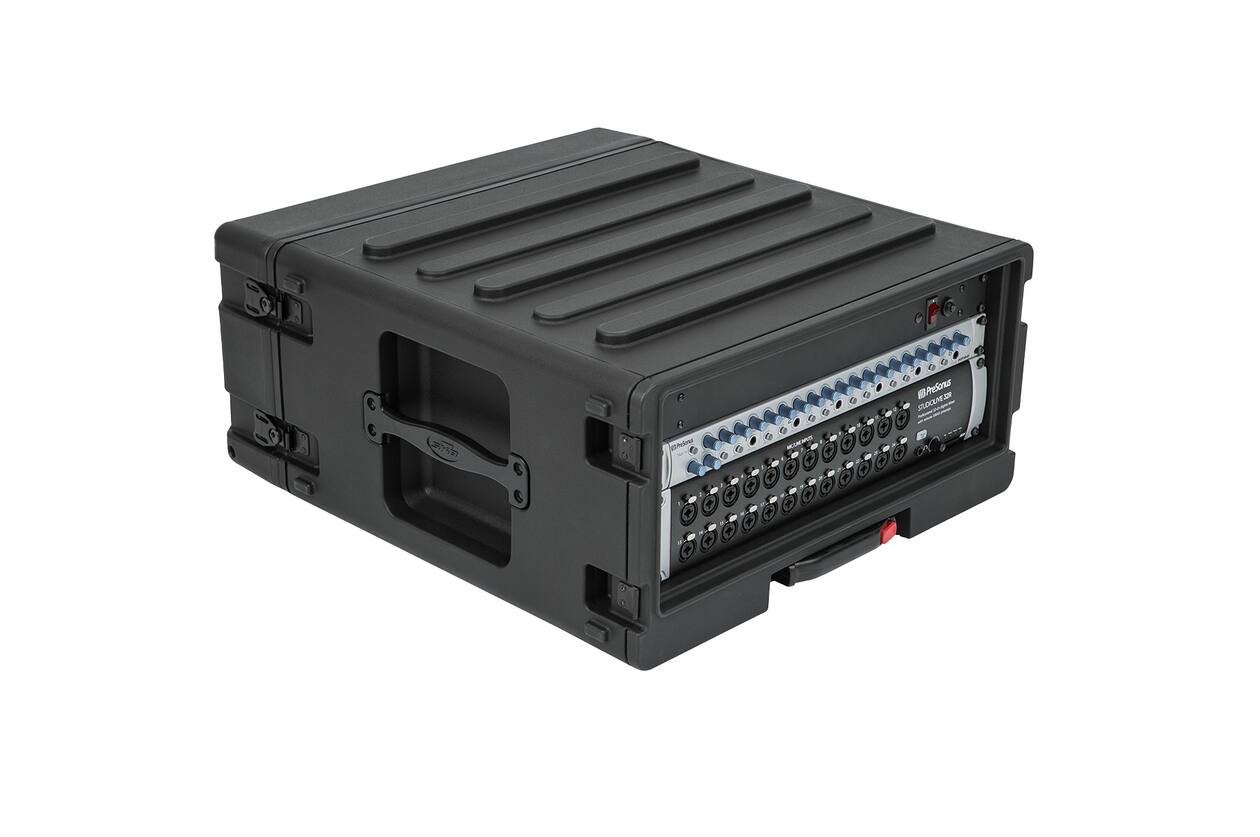 SKB - rSeries - 4U Roto-geformtes Rack - mit Rollen