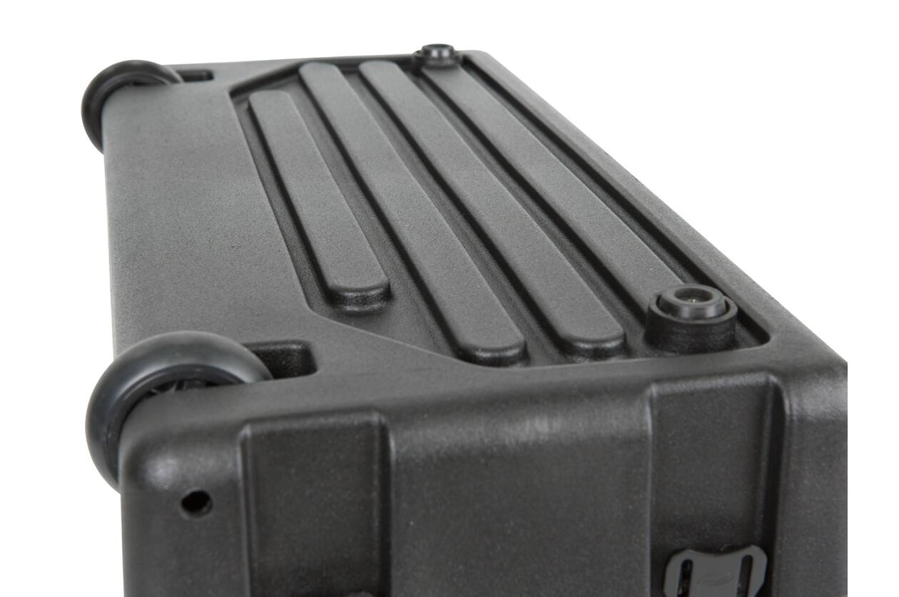 SKB - rSeries - 4U Roto-geformtes Rack - mit Rollen