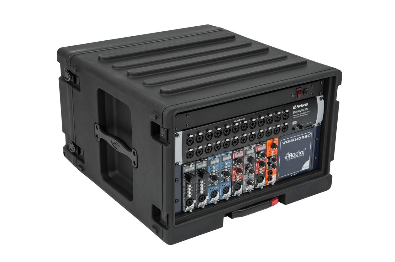 SKB - rSeries - 6U Roto-geformtes Rack - mit Rollen