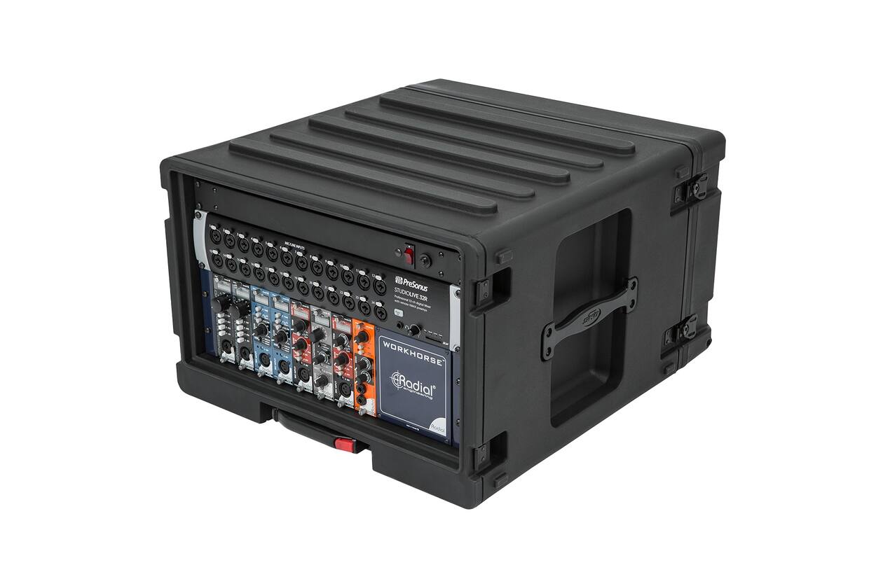 SKB - rSeries - 6U Roto-geformtes Rack - mit Rollen