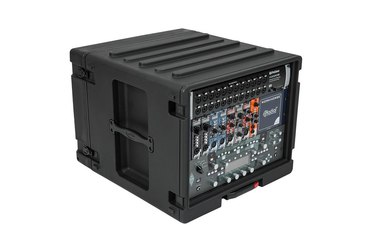 SKB - rSeries - 8U Roto-geformtes Rack - mit Rollen