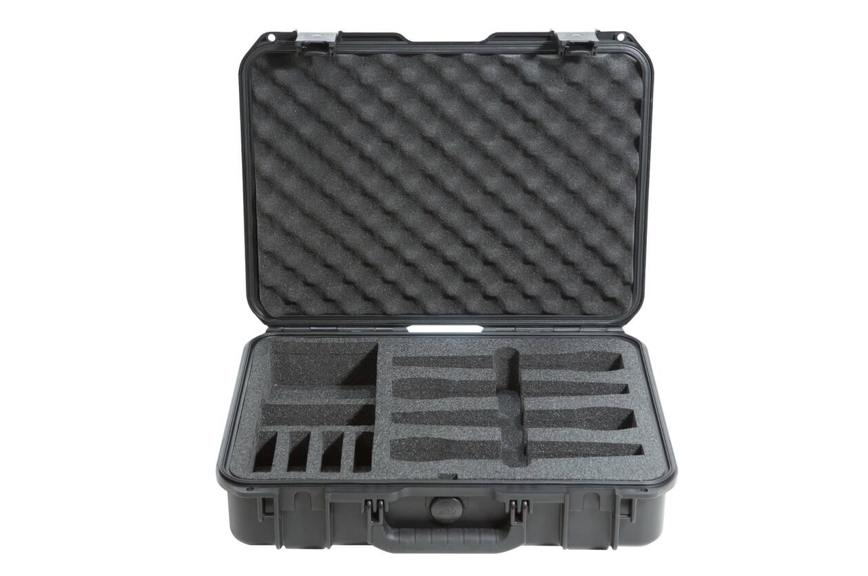 SKB - iSeries 1813-5 - Wasserdichter Koffer - Schwarz - Vier Drahtlose Mikrofone Einlage