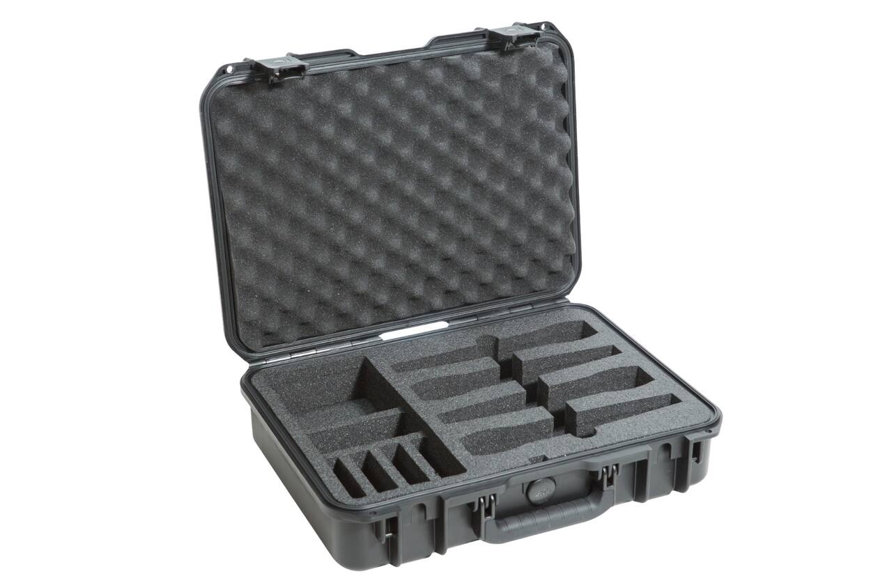 SKB - iSeries 1813-5 - Wasserdichter Koffer - Schwarz - Vier Drahtlose Mikrofone Einlage