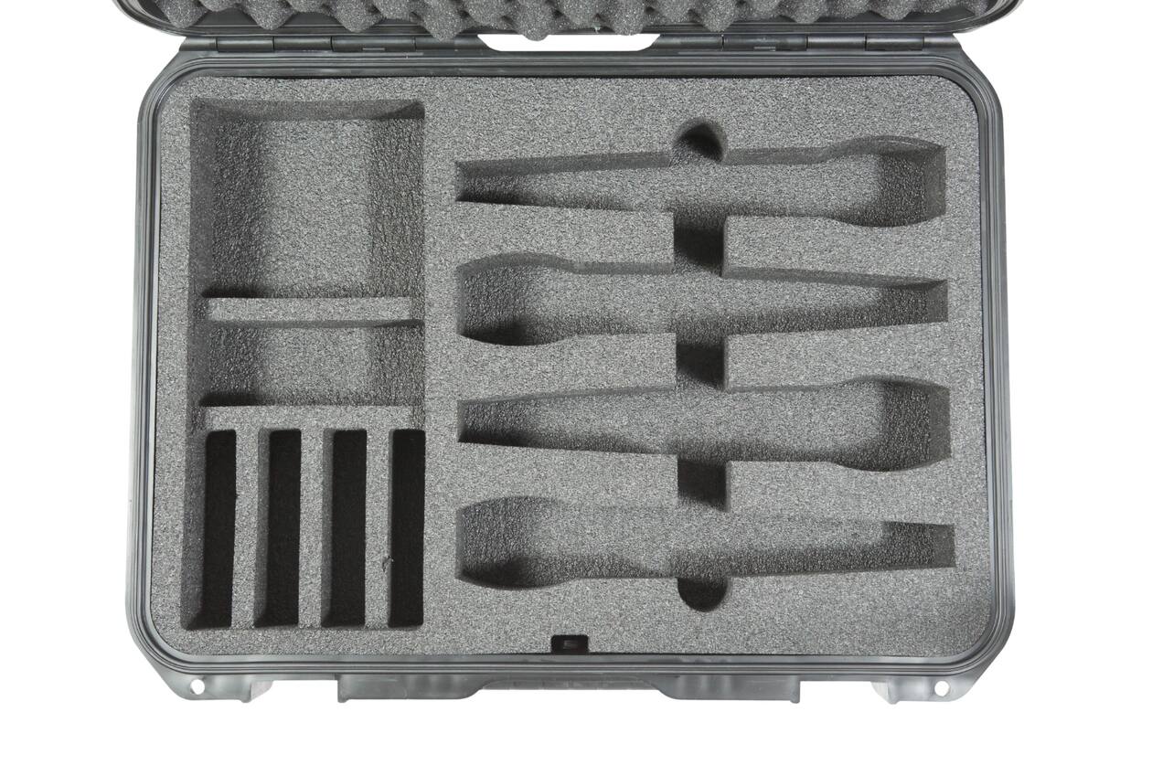 SKB - iSeries 1813-5 - Wasserdichter Koffer - Schwarz - Vier Drahtlose Mikrofone Einlage