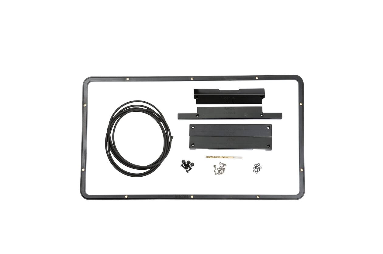 SKB - iSeries - Panel Mount Clip Kit für 2011 Größe Koffer