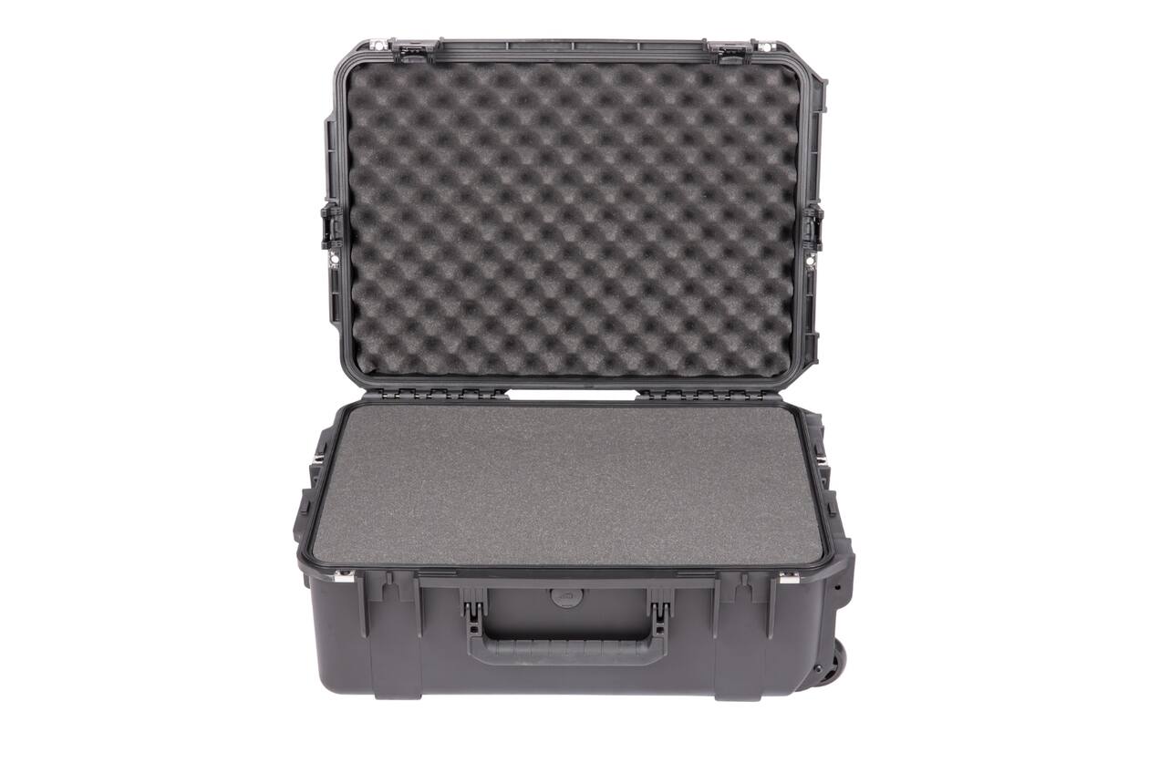 SKB - iSeries 2215-8 - Wasserdichter Koffer - Schwarz - Mit Würfelschaumstoff