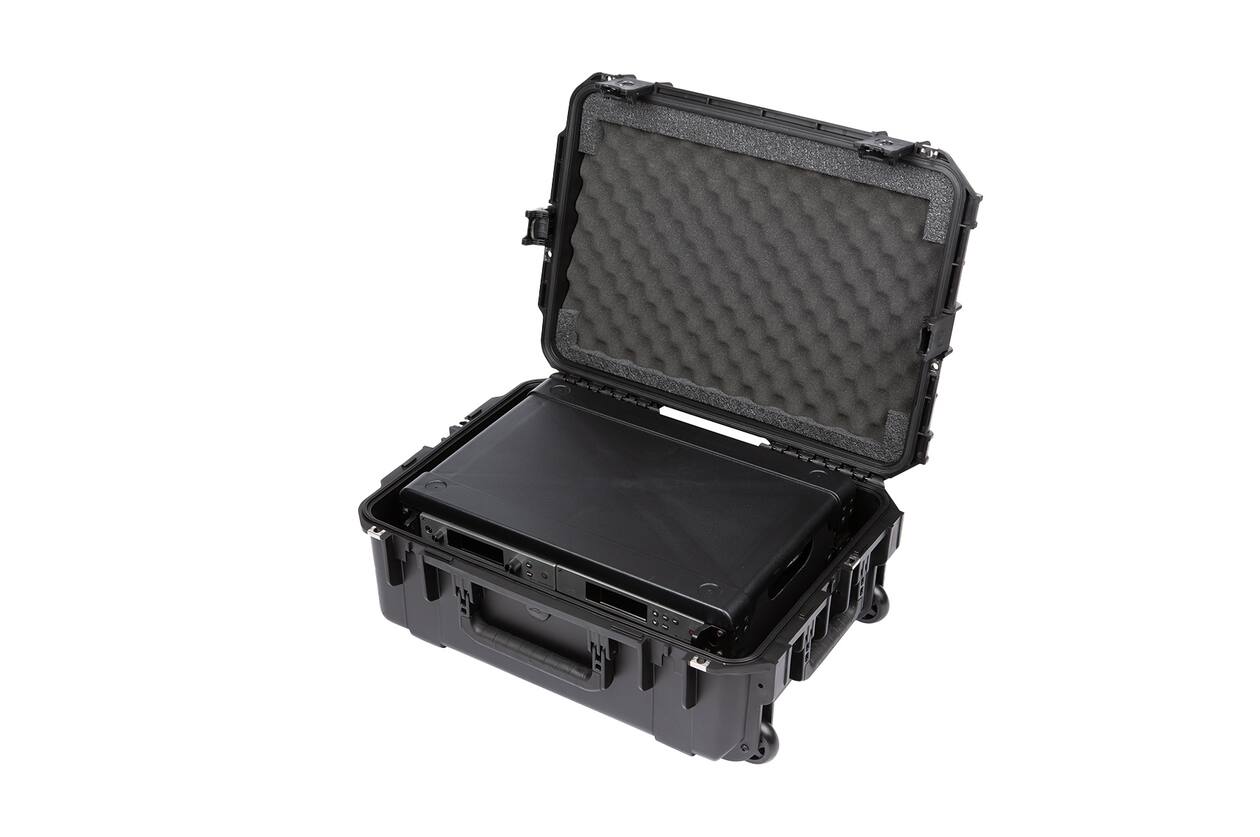 SKB - iSeries 2215-8 - Wasserdichter Koffer - Schwarz - Herausnehmbares 2U Tiefes Rack