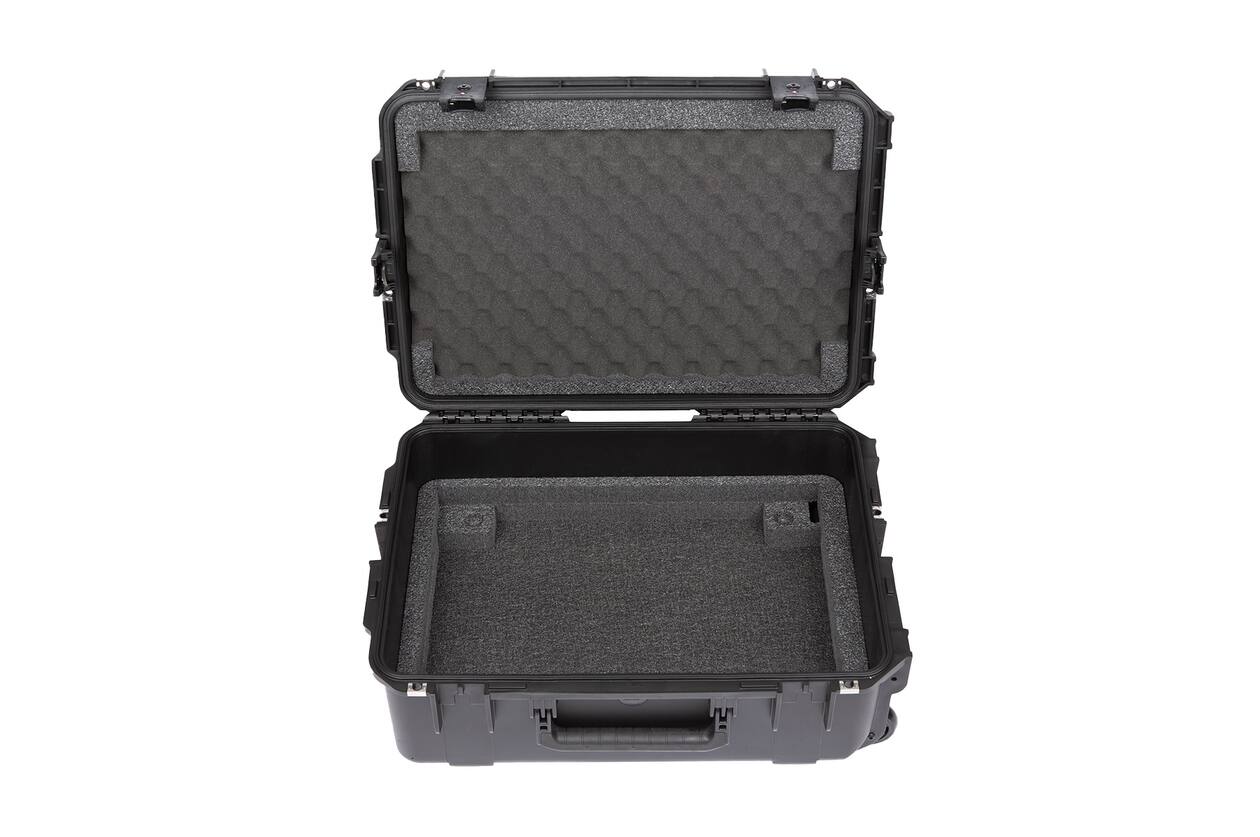 SKB - iSeries 2215-8 - Wasserdichter Koffer - Schwarz - Herausnehmbares 2U Tiefes Rack