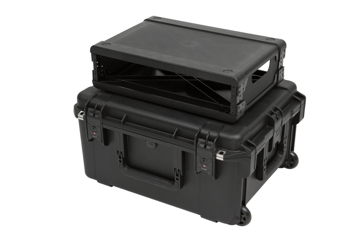 SKB - iSeries 3i-2217-10 - Wasserdichter Koffer - Schwarz - Drahtloses Mikrofon Fly Rack 2U