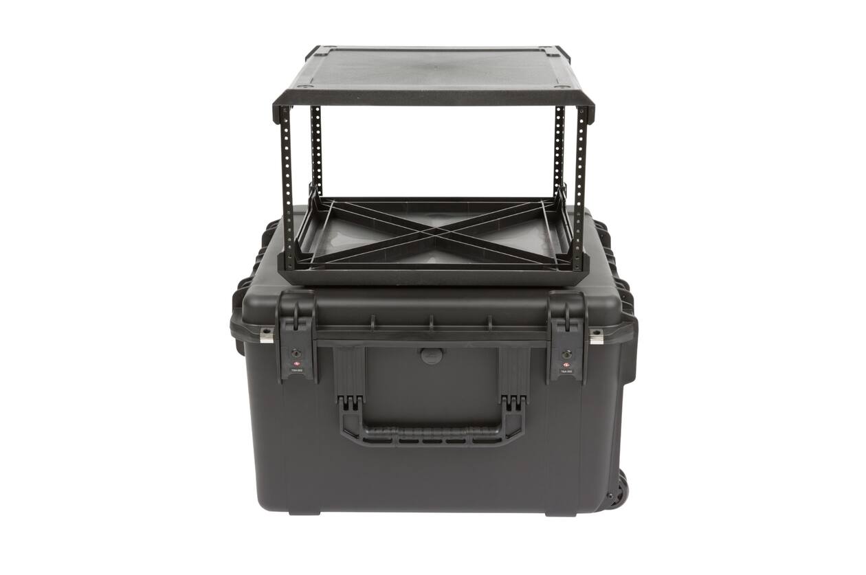 SKB - iSeries 2424-14 - Wasserdichter Koffer - Schwarz - Herausnehmbares 6U Tiefes Rack