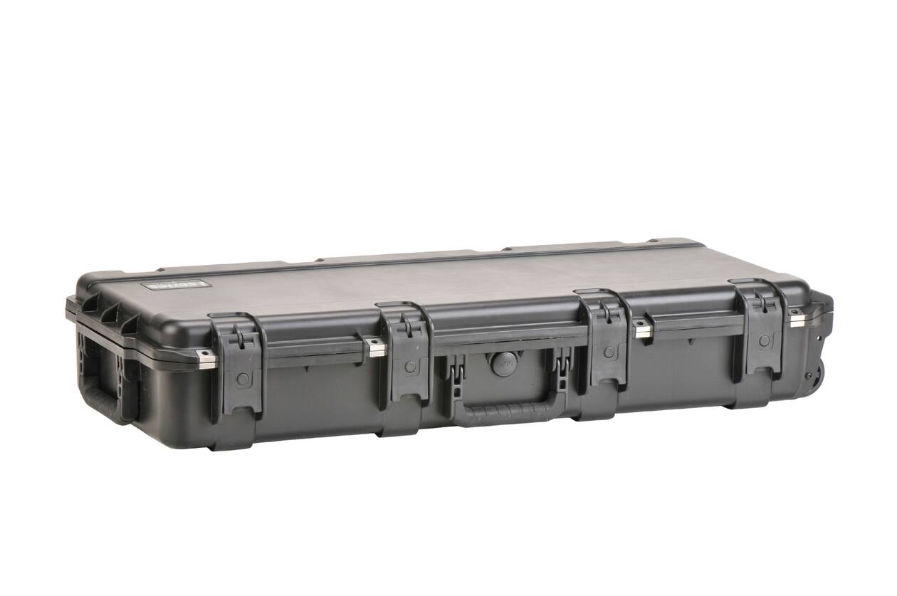 SKB - iSeries 3614-6 - Wasserdichter Koffer - Schwarz - Doppelte M4/Kurzwaffen Einlage
