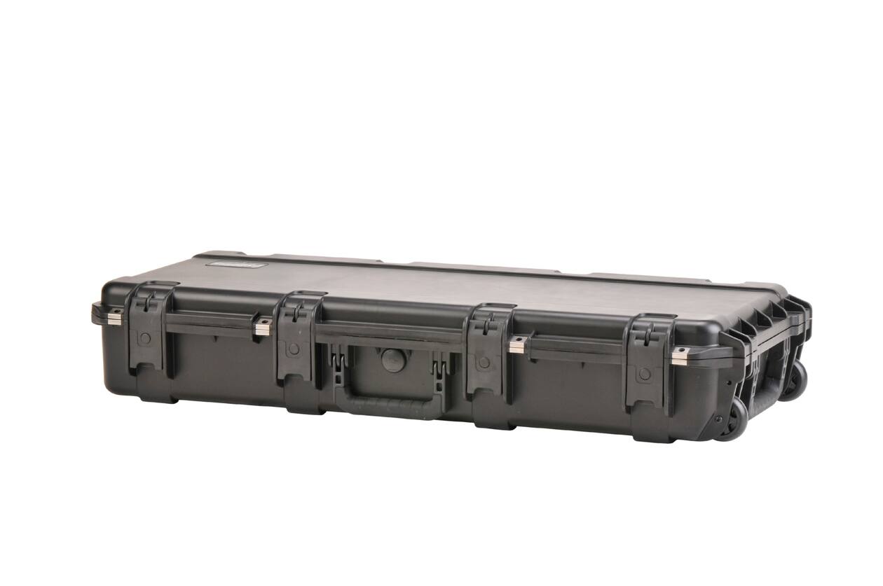SKB - iSeries 3614-6 - Wasserdichter Koffer - Schwarz - Doppelte M4/Kurzwaffen Einlage