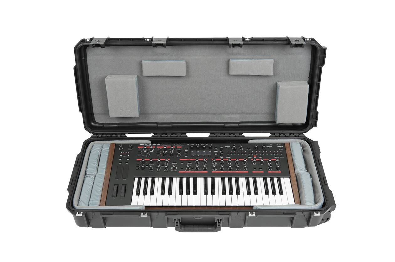 SKB - iSeries 3614-6 - Wasserdichter Koffer - Schwarz - 49-Tasten-Keyboard Think Tank Innenraum