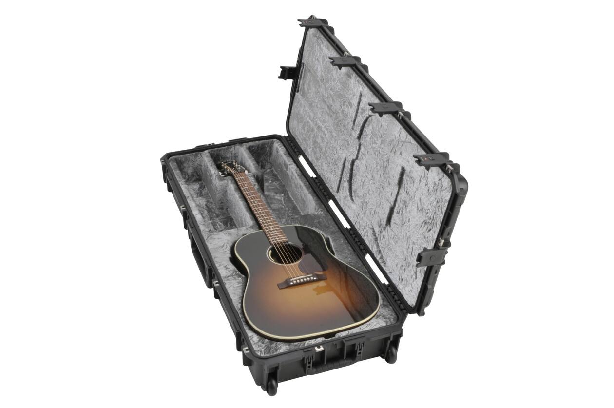 SKB - iSeries 4217-18 - Wasserdichter Koffer - Akustikgitarren Einlage - Schwarz
