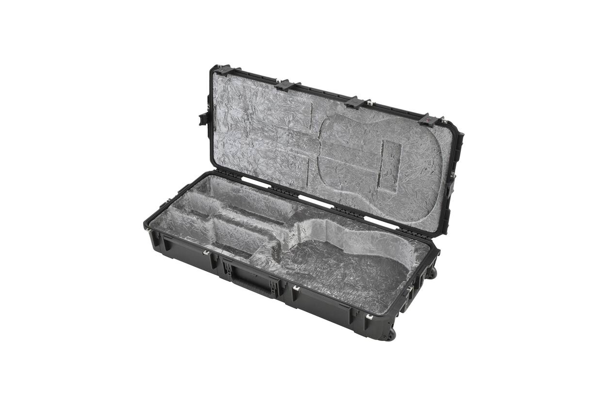SKB - iSeries 4217-18 - Wasserdichter Koffer - Akustikgitarren Einlage - Schwarz