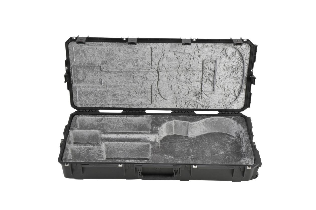 SKB - iSeries 4217-18 - Wasserdichter Koffer - Akustikgitarren Einlage - Schwarz