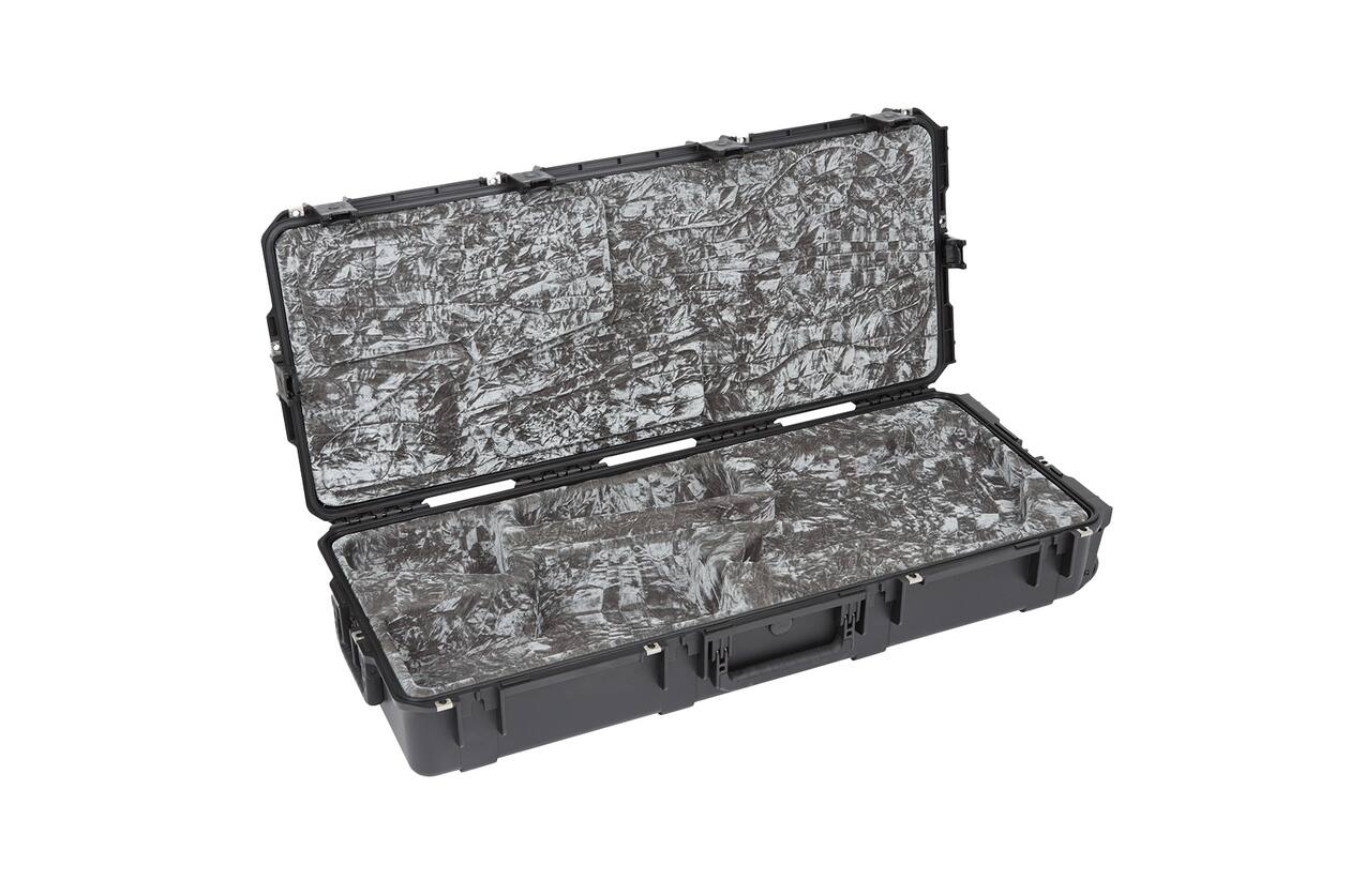 SKB - iSeries 4217-30 - Wasserdichter Koffer - Schwarz - Jaguar/Jazzmaster Gitarren Einlage