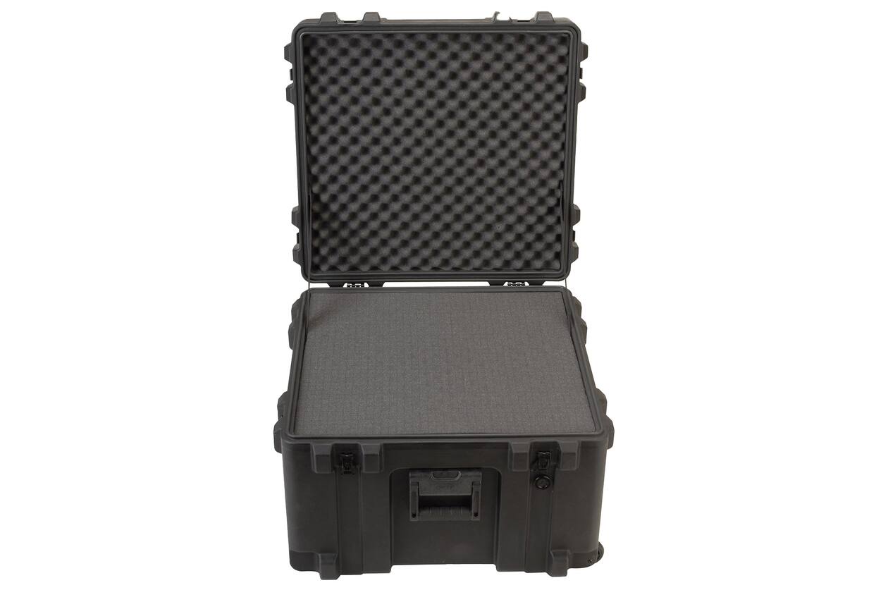 SKB - rSeries 3R-2423-17 - Wasserdichter Koffer - Schwarz - mit Rollen - Würfelschaumstoff