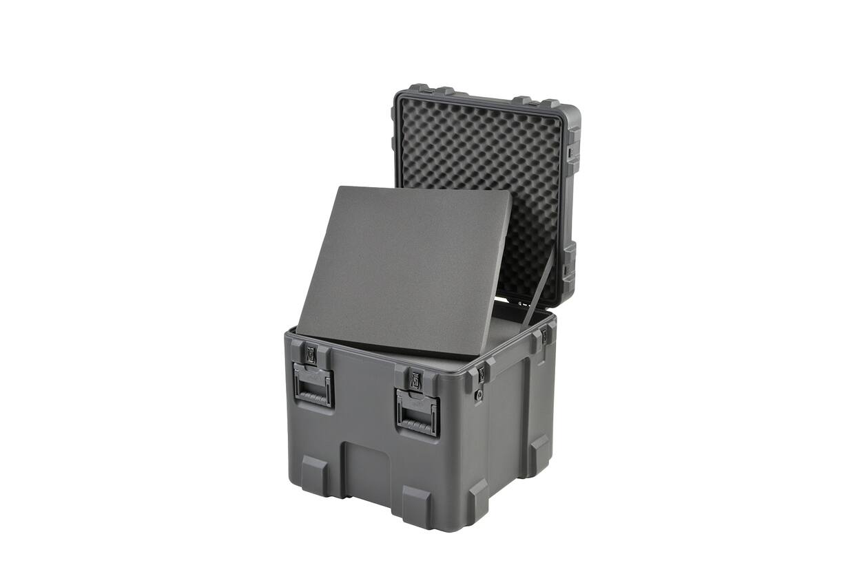 SKB - rSeries 3R-2424-24 - Wasserdichter Koffer - Schwarz - Lagenschaumstoff