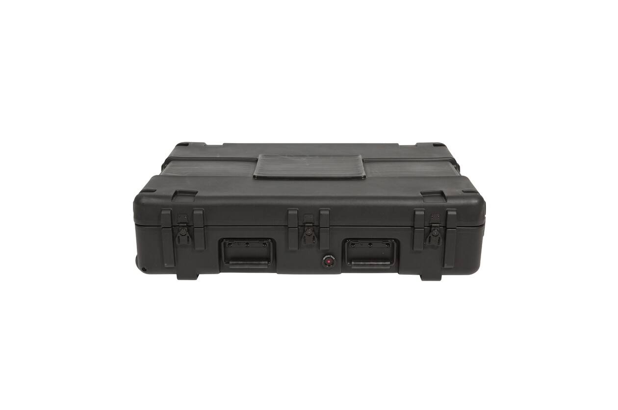 SKB - rSeries 3221-7 - Wasserdichter Koffer - Schwarz - mit Rollen - Mit Würfelschaumstoff