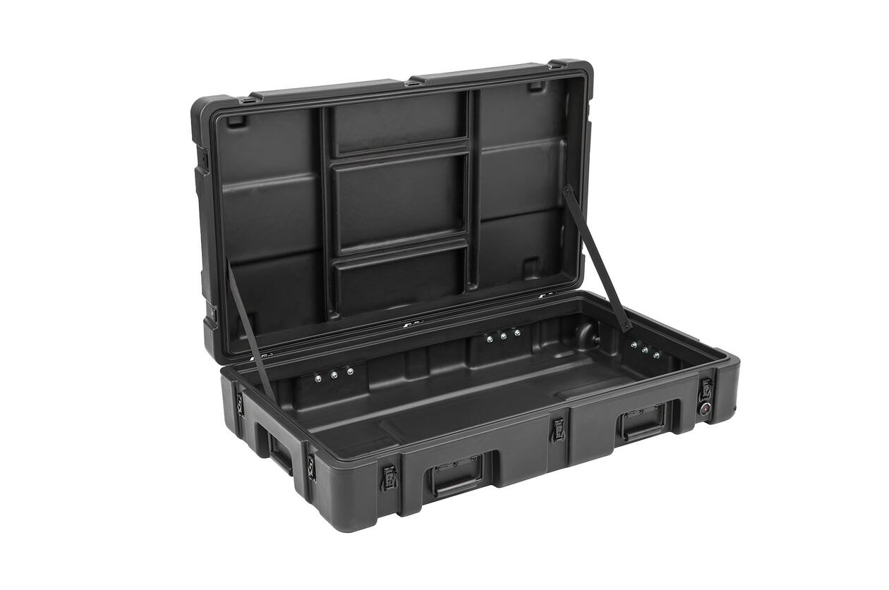 SKB - rSeries 3821-7 - Wasserdichter Koffer - Schwarz - mit Rollen - Leer