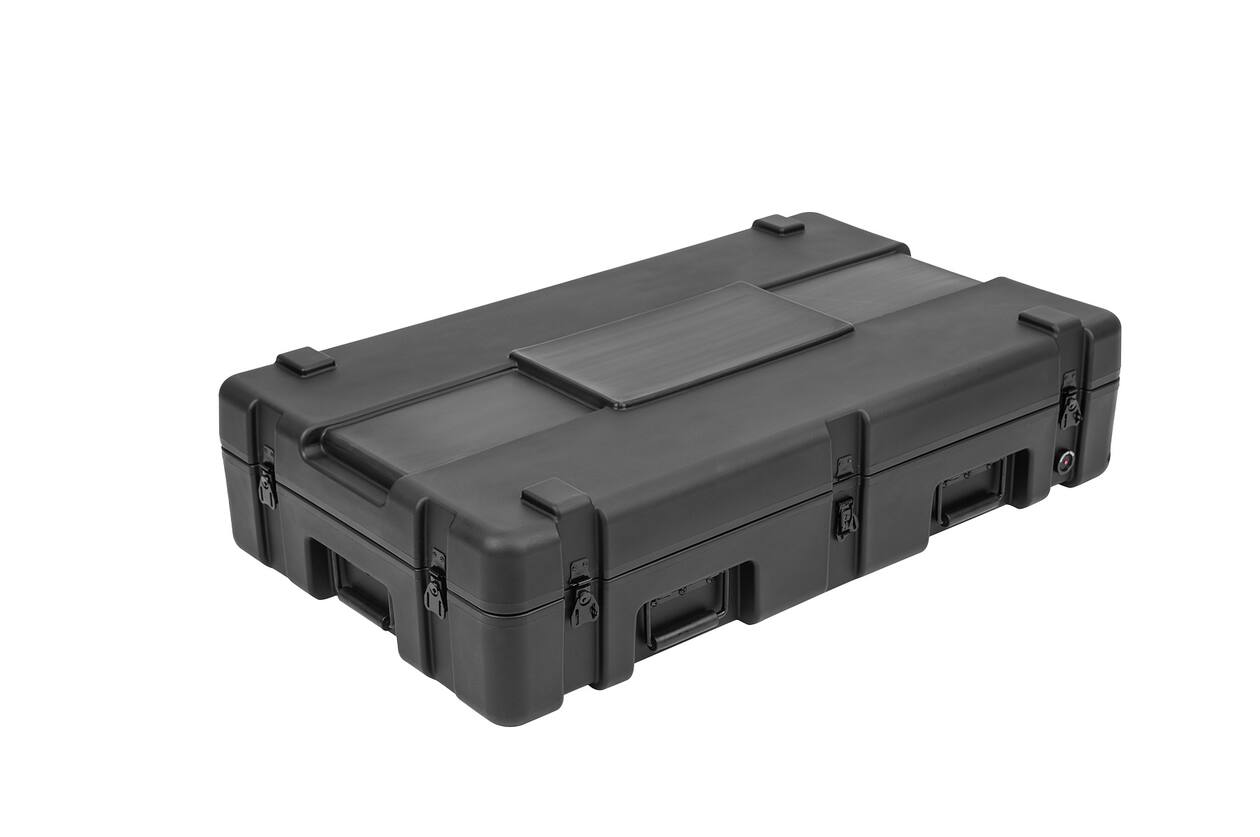 SKB - rSeries 3821-7 - Wasserdichter Koffer - Schwarz - mit Rollen - Leer