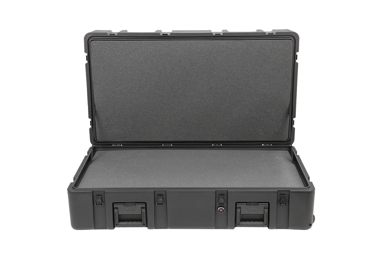 SKB - rSeries 4222-14 - Wasserdichter Koffer - Schwarz - mit Rollen - Mit Lagenschaumstoff