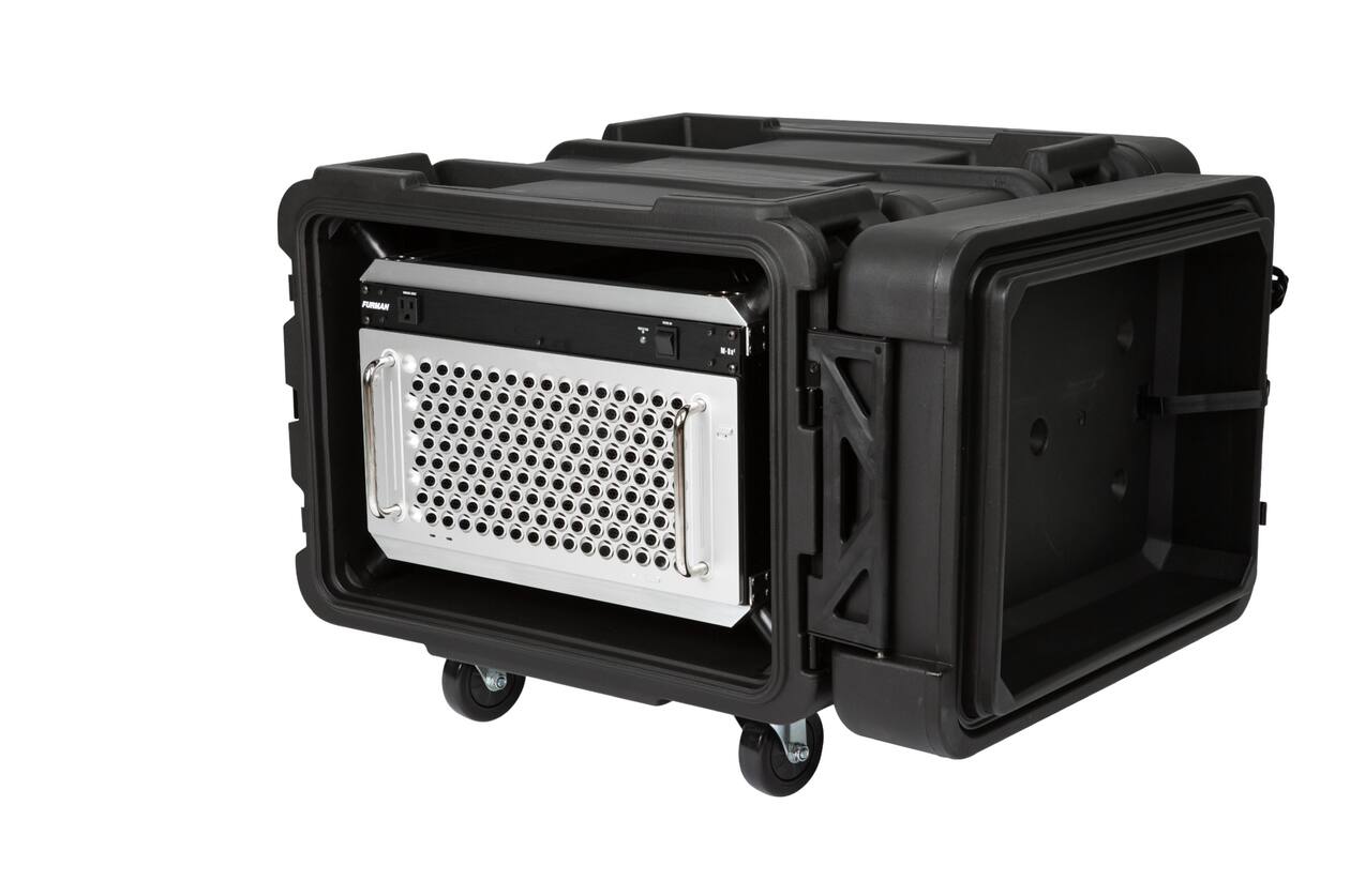 SKB - rSeries - 6U Shock Rack - Schwarz - 24-Zoll Tief - mit Rollen