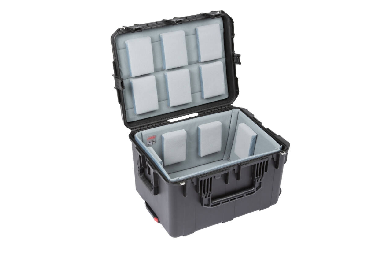 SKB – iSeries 2317-14 – Wasserdichter Koffer – Schwarz – mit Rollen – gefütterter Innenraum
