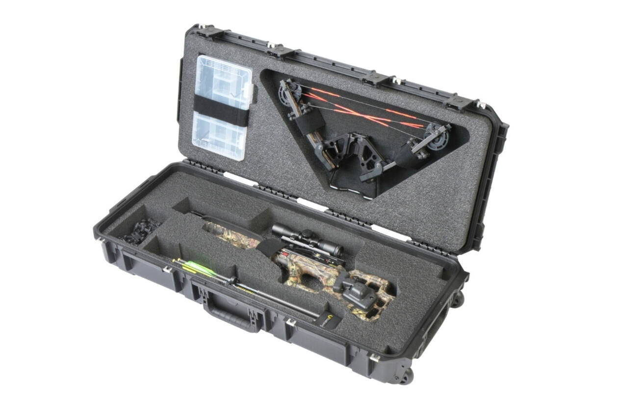 SKB – iSeries – Wasserdichter Armbrustkoffer – Schwarz – Herausnehmbare TenPoint-Armbrust-Einlage