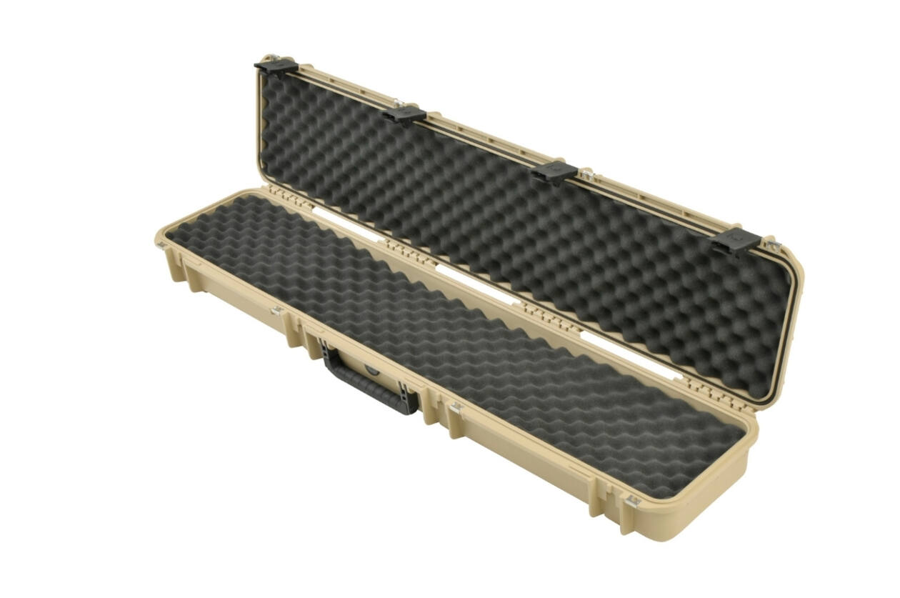 SKB – iSeries 4909 – Wasserdichter Koffer – Beige – Einfach-Einlage für Gewehre