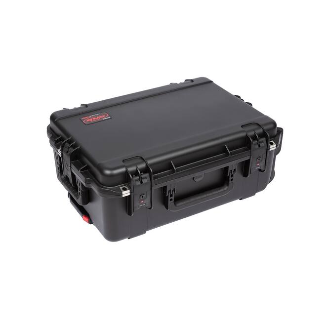 SKB - iSeries 2215-8 - Wasserdichter Koffer - Schwarz - Herausnehmbares 2U Tiefes Rack