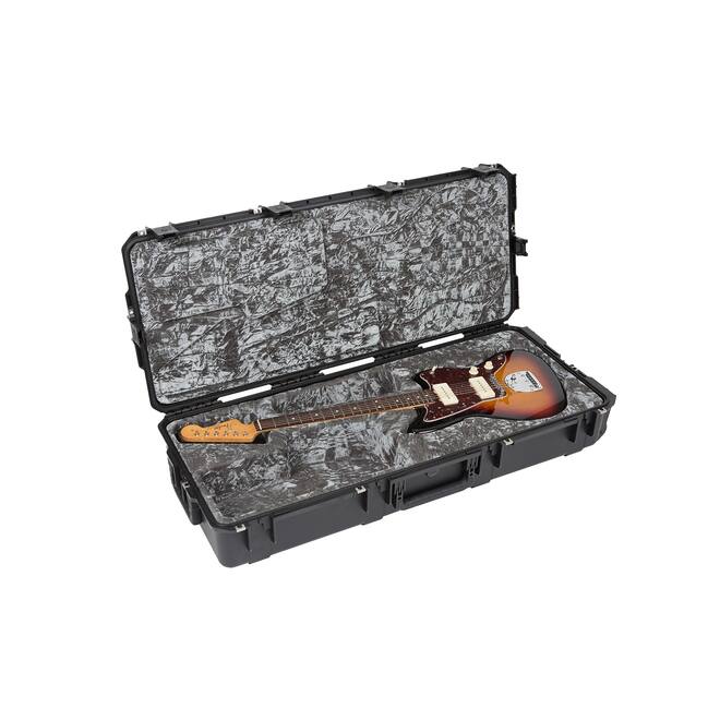 SKB - iSeries 4217-30 - Wasserdichter Koffer - Schwarz - Jaguar/Jazzmaster Gitarren Einlage