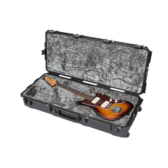 SKB - iSeries 4217-30 - Wasserdichter Koffer - Schwarz - Jaguar/Jazzmaster Gitarren Einlage