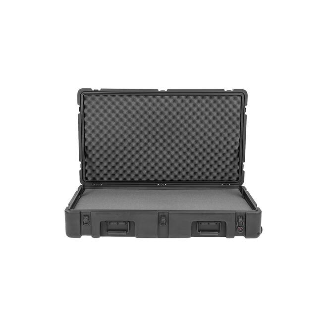 SKB - rSeries 3821-7 - Wasserdichter Koffer - Schwarz - mit Rollen - Mit Würfelschaumstoff