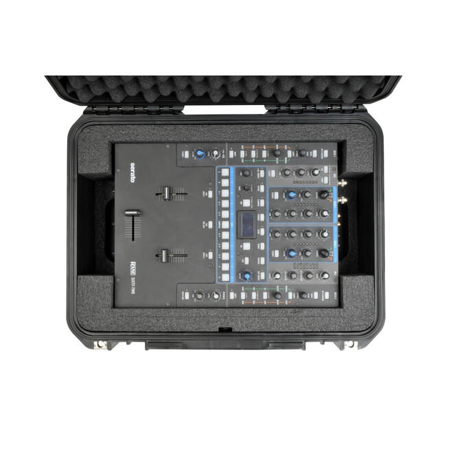 SKB – iSeries – Mischpultkoffer – Schwarz – Rane MP2015 oder Sixty-Four-Einlage