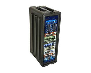 SKB - rSeries - 3U Shallow Rack - Mit Stahl-Schienen - 10,7-Zoll Tief