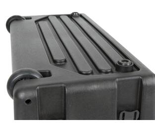 SKB - rSeries - 4U Roto-geformtes Rack - mit Rollen