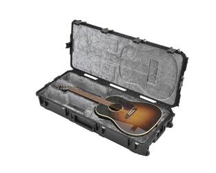 SKB - iSeries 4217-18 - Wasserdichter Koffer - Akustikgitarren Einlage