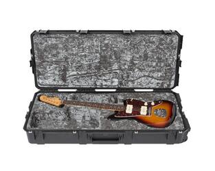 SKB - iSeries 4217-30 - Wasserdichter Koffer - Schwarz - Jaguar/Jazzmaster Gitarren Einlage