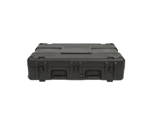 SKB - rSeries 3221-7 - Wasserdichter Koffer - Schwarz - mit Rollen - Mit Würfelschaumstoff