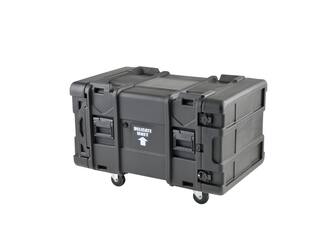 SKB - rSeries - 8U Shock Rack - Schwarz - 30-Zoll Tief - mit Rollen