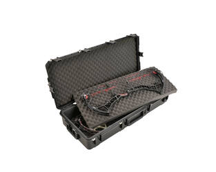 SKB – iSeries 4217-BDB – Wasserdichter Koffer – Schwarz – Doppelte Einlage für Bowtech-Bogen und Gewehre